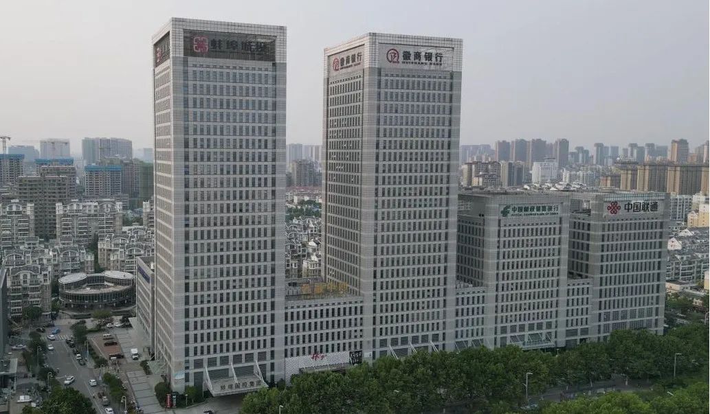 勇毅擔(dān)當(dāng)、鏗鏘奮進(jìn) | 市政府工作報(bào)告中的10個(gè)“城投元素”